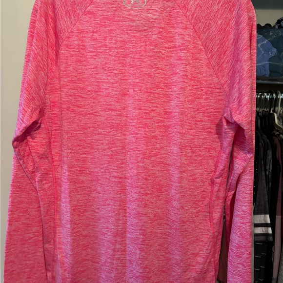 WORN ONE TIME - Coral colored heat gear loose fit - Picture 2 of 3
